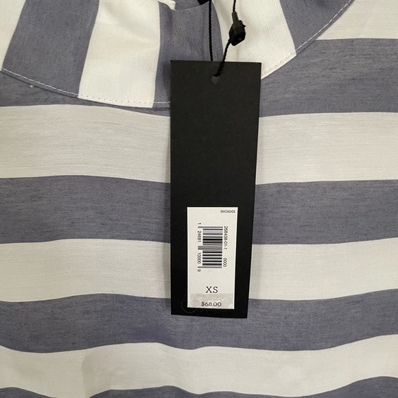 Banana Republic Top. NWT. - Picture 3 of 4